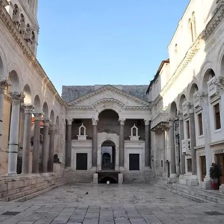 Split, Near Znjan