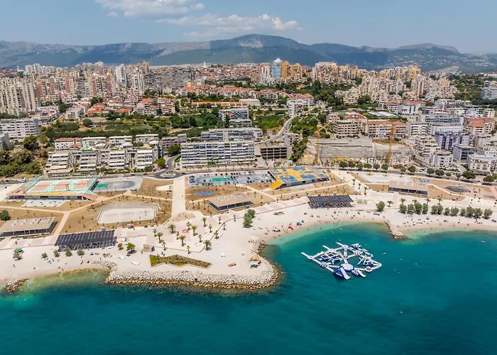 Split, Near Znjan سبليت